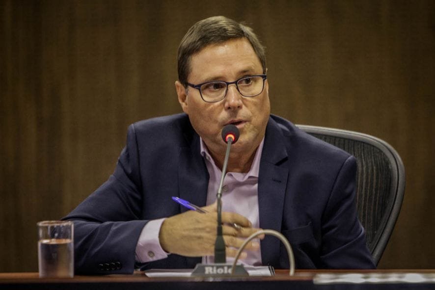 Aliados apresentam sugestões e Pivetta escolherá nome de vice até o início de julho, diz Casa Civil