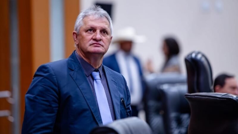Deputado cobra reunião com líderes do União e PP para definir nomes de chapa proporcional