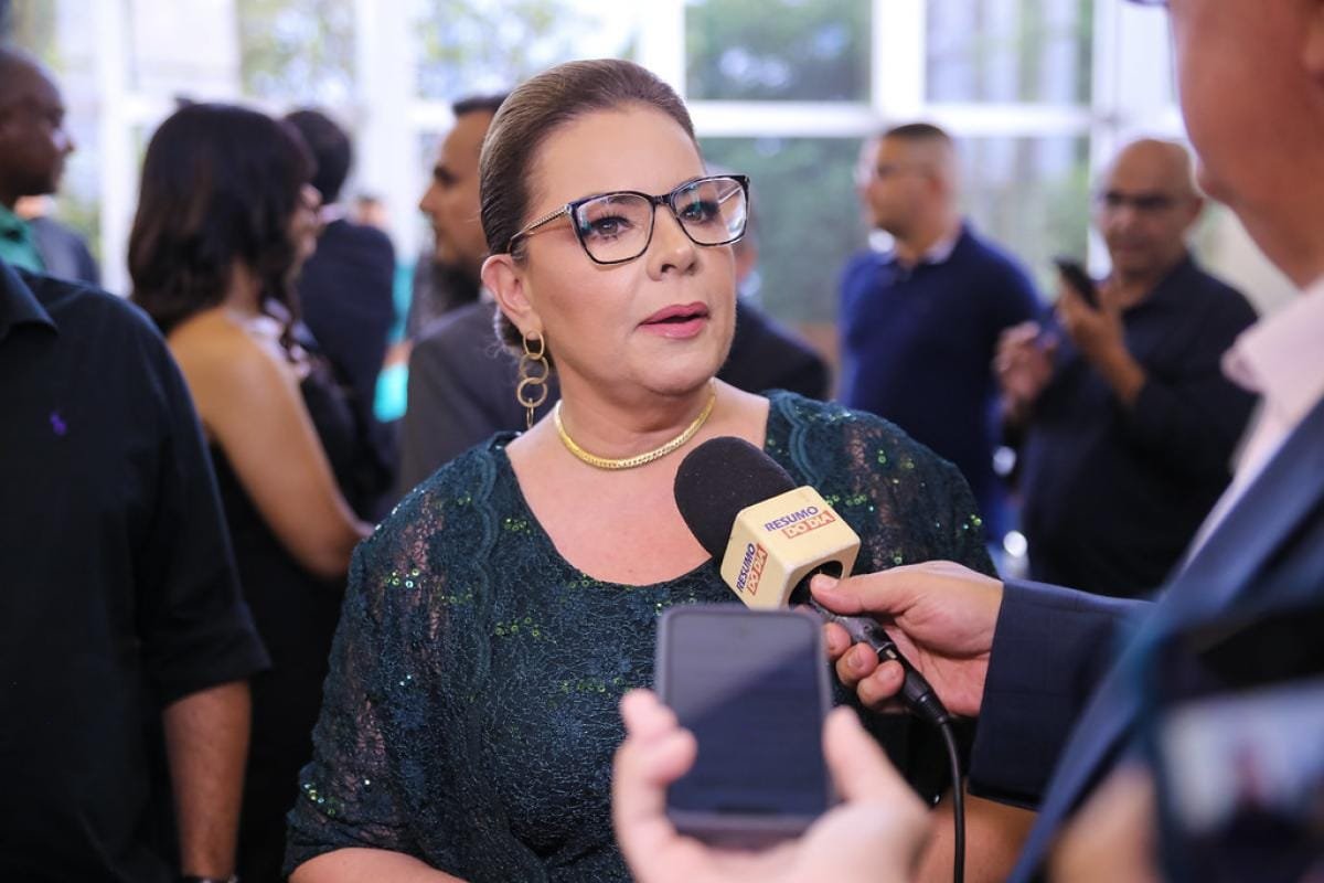 “Estão cerceando meu direito”, dispara Paula Calil sobre reeleição na Câmara de Cuiabá