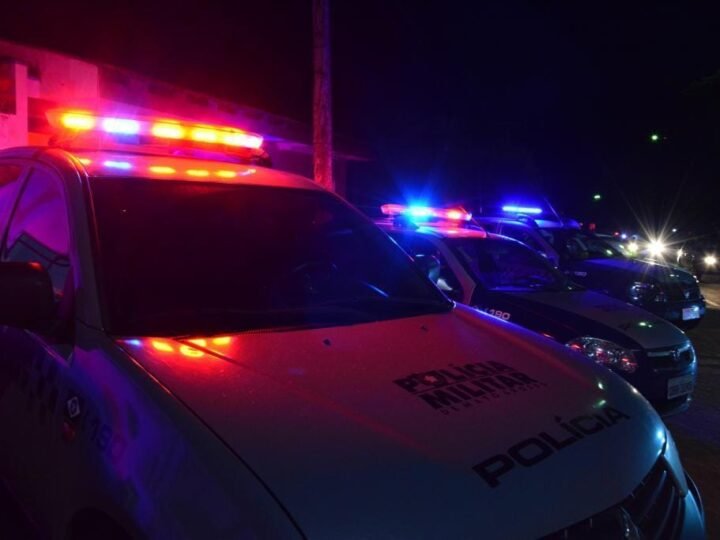 Trabalhador é caçado dentro de alojamento e atacado com faca e pedaços de madeira