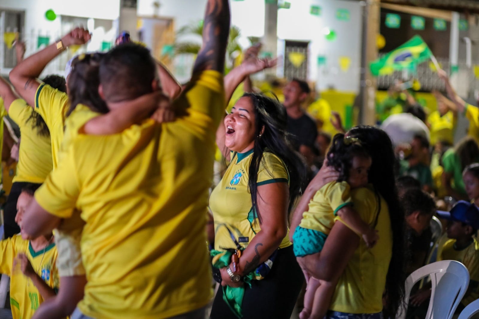 Comunidade dá show de integração e transforma rua do CPA 1