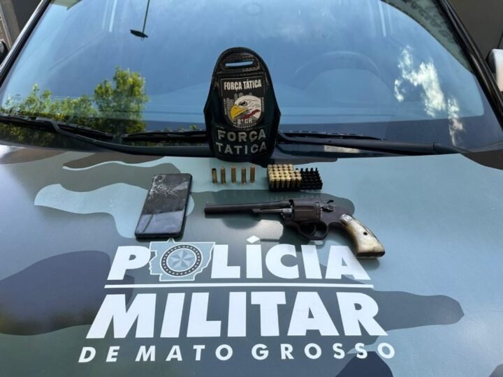Força Tática apreende duas armas de fogo e prende suspeitos por porte ilegal