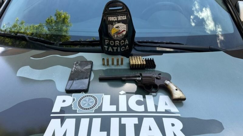 Força Tática apreende duas armas de fogo e prende suspeitos por porte ilegal