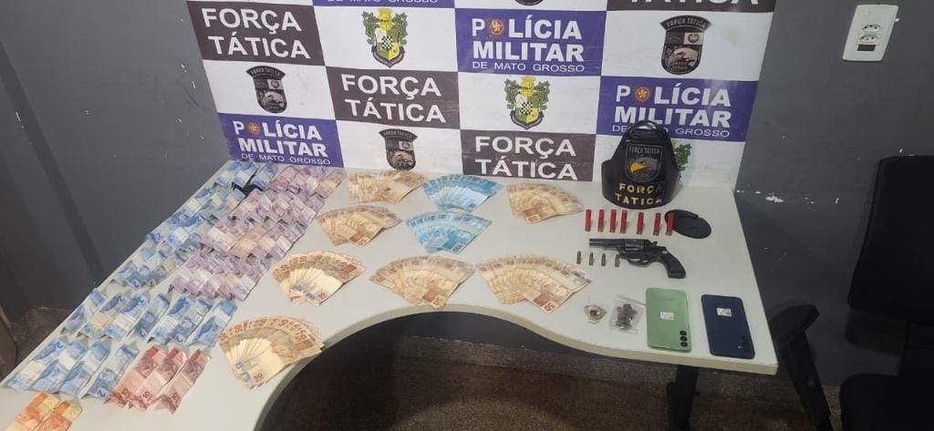 Força Tática apreende R$ 9,1 mil  e arma de fogo com suspeito de tráfico de drogas