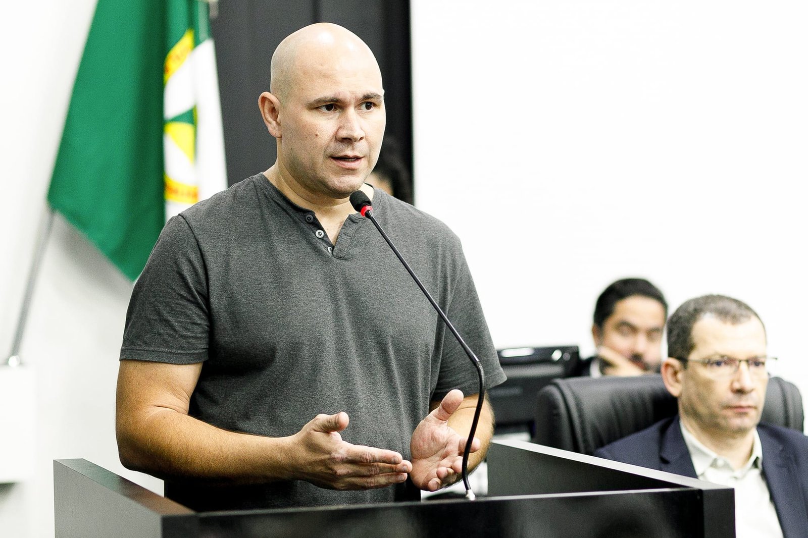 Abilio vê risco jurídico e diz que adiar eleição pode prejudicar reeleição de Paula