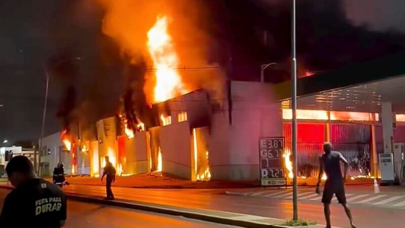 Várzea Grande decreta calamidade administrativa após incêndio atingir depósito da Educação