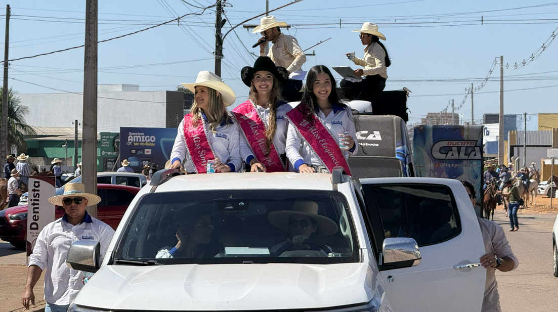 1ª Cavalgada da ExpoMatupá entra para a história com grande participação popular