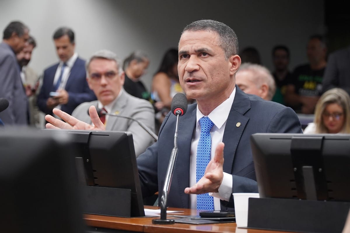 CCJ aprova parecer do deputado Coronel Assis e PEC da maioridade penal avança