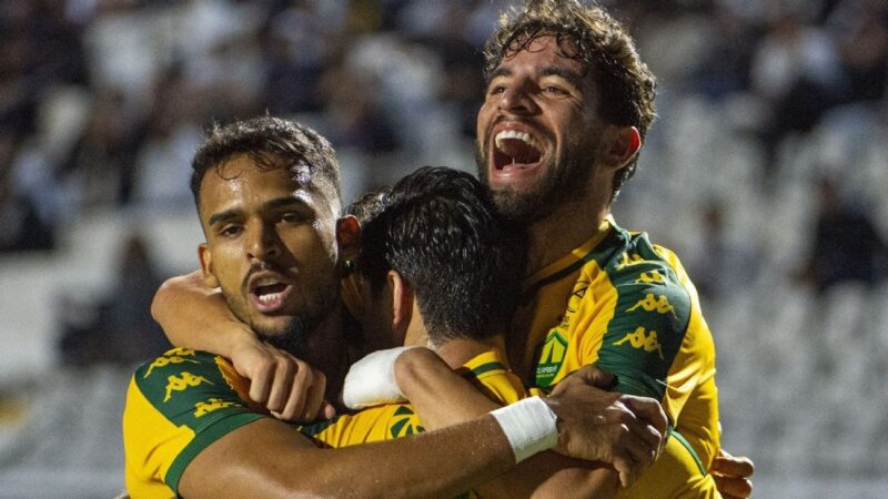 Cuiabá vence a Ponte Preta fora de casa, sobe na tabela e mantém rival no Z-4 da Série B