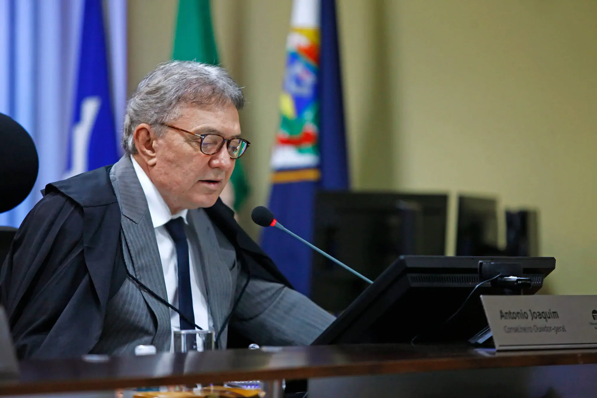 Antônio Joaquim rebate críticas e diz que ações de Sérgio Ricardo são legítimas: “isso não se discute”