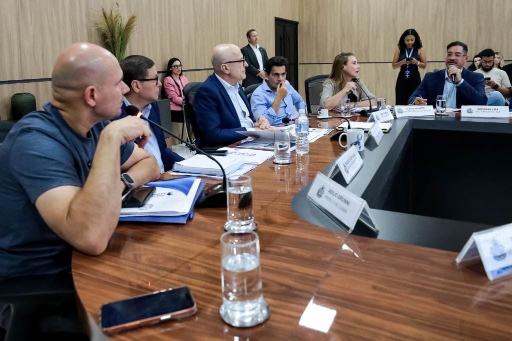Governador reúne prefeitos de Cuiabá e VG para estabelecer parcerias na saúde e educação