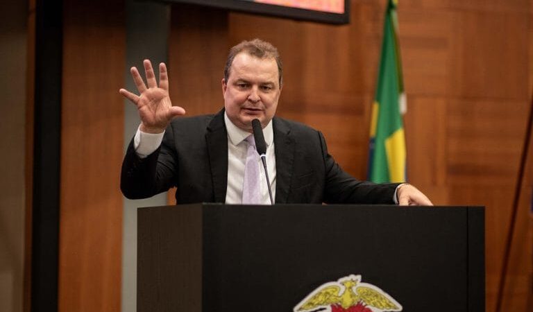 Presidente acusa governo de tentar reduzir prerrogativas da  AL com “jabutis” em projeto