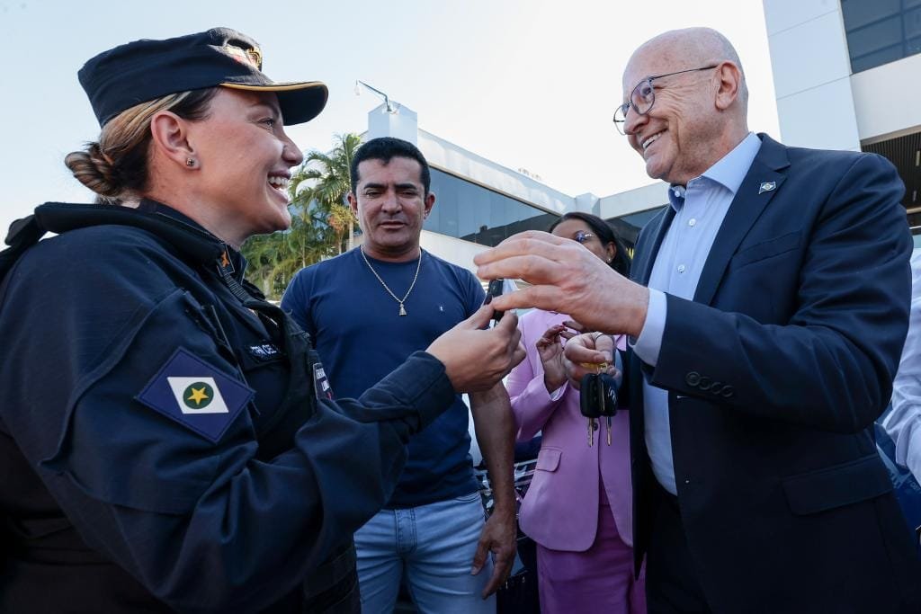 MT entrega 47 novas viaturas da Patrulha Maria da Penha e alcança 100% dos municípios