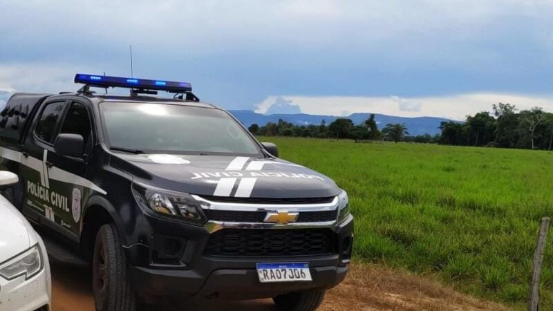 Foragida por envolvimento na morte de faccionada em boate é presa em ônibus que vinha para Cuiabá