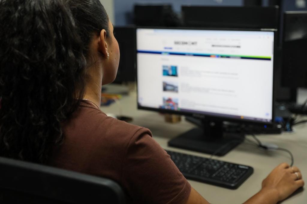 Governo de MT contrata adolescentes em programa de valorização feminina