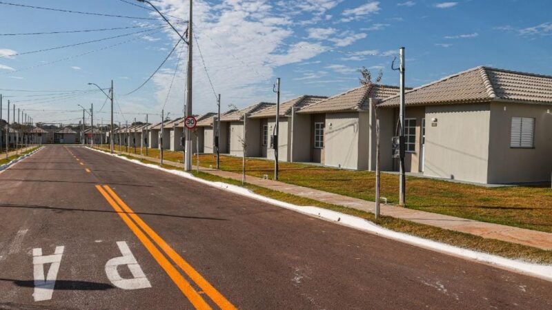 Com R$ 6,4 milhões em subsídios, Estado auxilia 441 famílias a conquistarem a casa própria