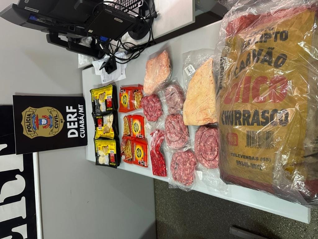 Mulheres são presas em apartamento por receptação de produtos roubados de casa de carnes