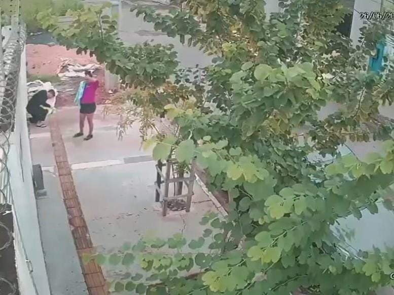 Bombeiro salva recém-nascido de quatro dias que engasgou com leite materno