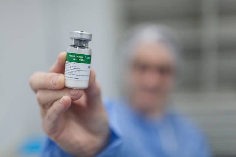 Estado suspende vacinação contra dengue após registro de mortes suspeitas no país