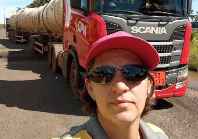 Saiba quem é a caminhoneira que morreu em acidente entre três carretas na BR-070