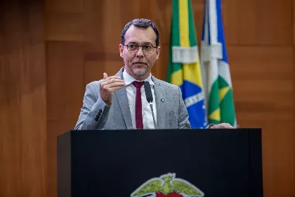 Lúdio aposta em Natasha no 2º turno e vê direita dividida na disputa pelo Palácio Paiaguás