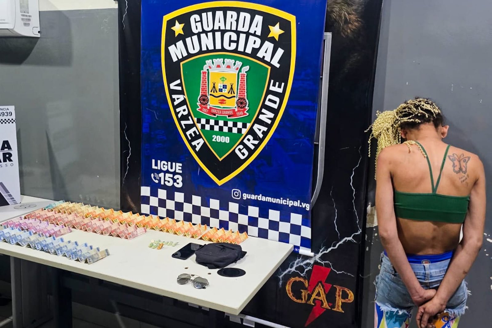 Guarda Municipal detém mulher conhecida por tráfico de drogas na região central