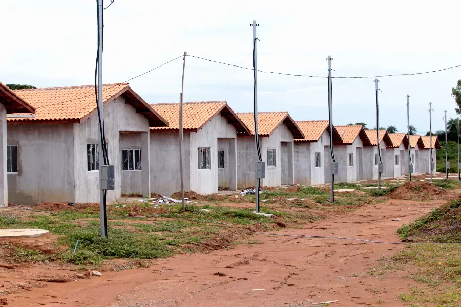 AL dará prioridade a projeto de R$ 1,5 bilhão para construção de 60 mil casas populares em MT