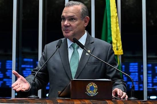 Wellington mudo o tom e ativa modo “bateu, levou”