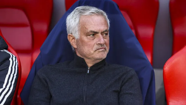 Mourinho quebra o silêncio: “Amo o Real Madrid, por isso é que vou volto”