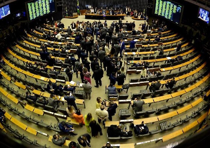 Por uma única lei, bancada de Mato Grosso já custou ao menos R$ 27,8 milhões ao contribuinte