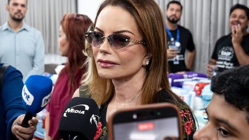 Virginia Mendes evita críticas e afirma que população irá julgar futuro político de Emanuel