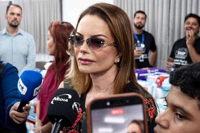 Virginia Mendes evita críticas e afirma que população irá julgar futuro político de Emanuel