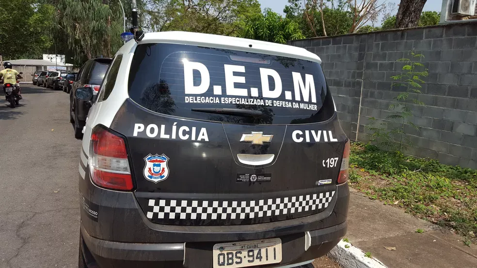 Investigado por descumprir medida protetiva em Cuiabá é preso pela PC em frente de casa