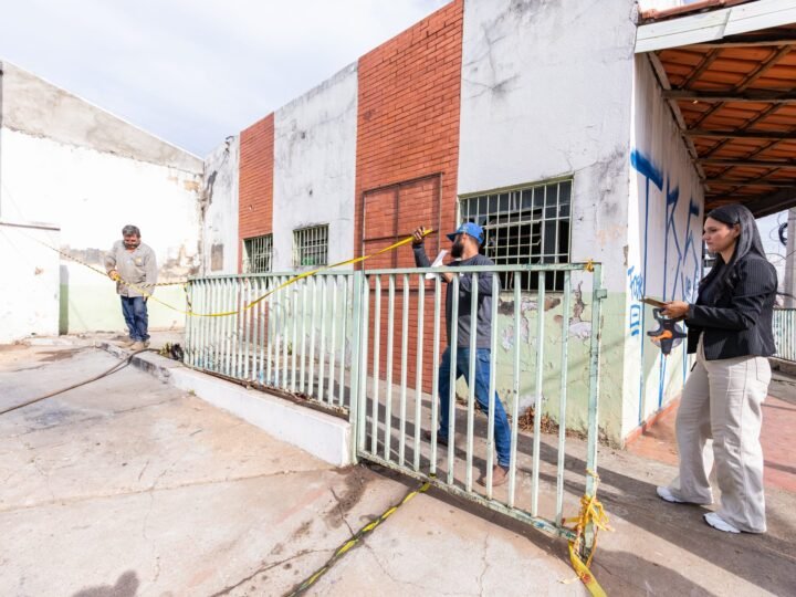 Cuiabá fecha casa onde três pessoas foram assassinadas e inicia definição de novo uso