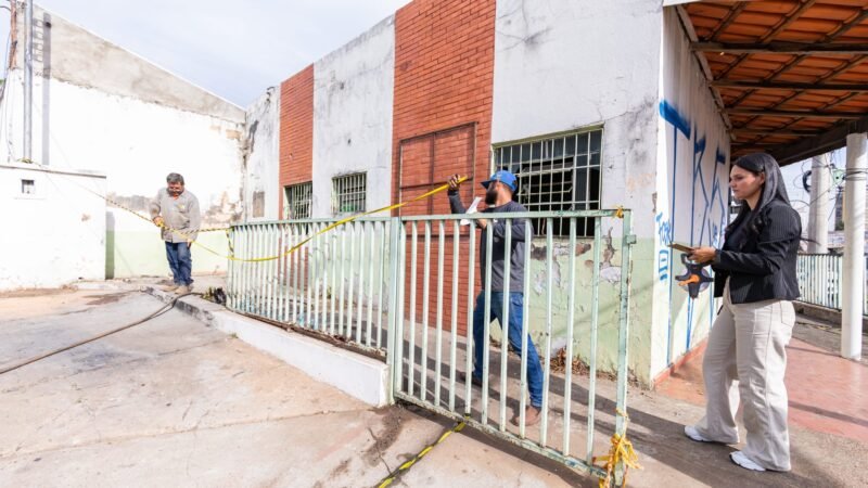 Cuiabá fecha casa onde três pessoas foram assassinadas e inicia definição de novo uso