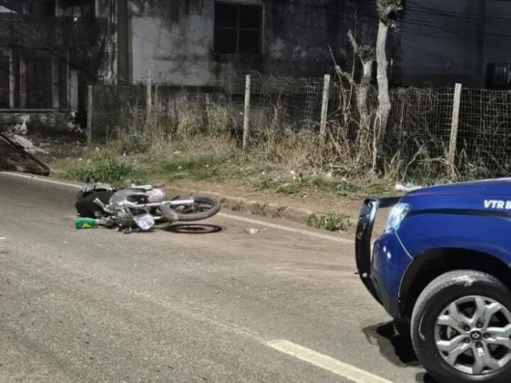 Motociclista morre após perder controle da direção e bater contra poste em avenida de VG