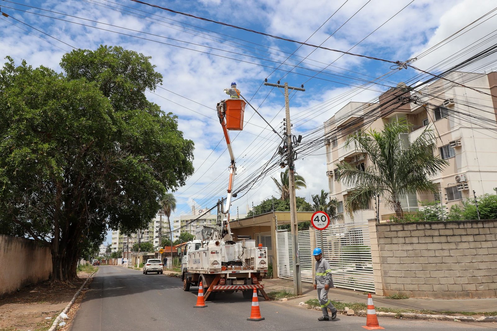 Iluminação pública avança com quase 8 mil manutenções realizadas em seis meses