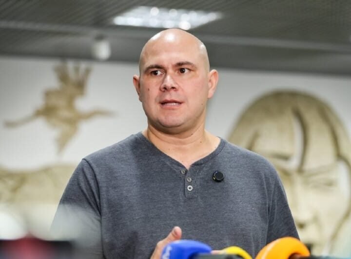 Abílio define Flávio Bolsonaro, Medeiros e Samantha Iris como prioridades