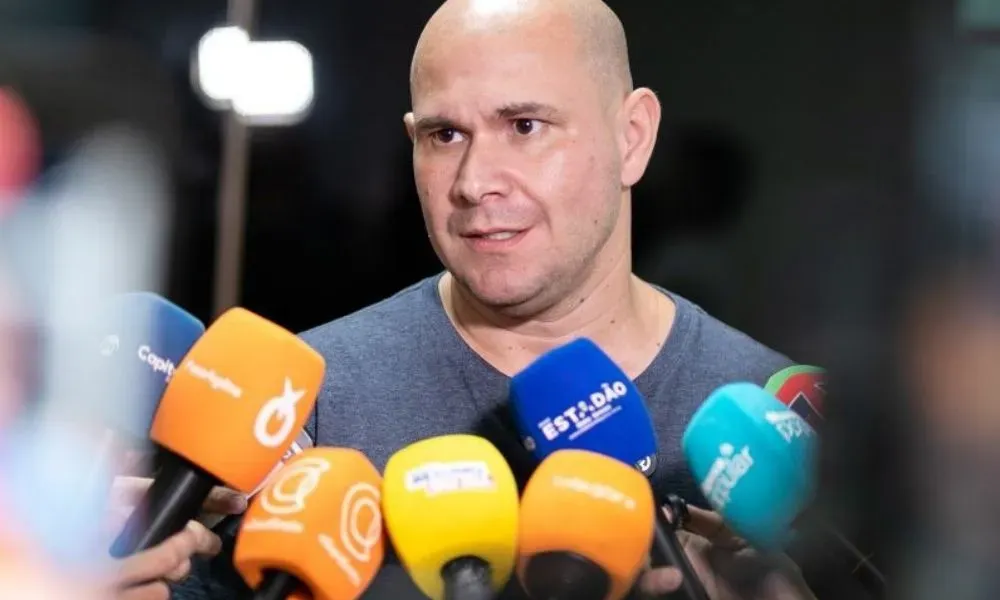 Abilio critica Janaína e Fávaro por ação contra decreto e diz que oposição defende construtoras