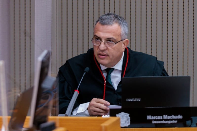 TRE vê tentativa de “mordaça” de senador e mantém post que compara gestões em MT
