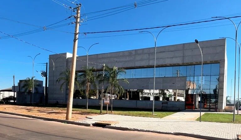 Sede da Politec de Guarantã do Norte já está com mais de 80% concluída. Uma obra da HP Construtora empreendimentos
