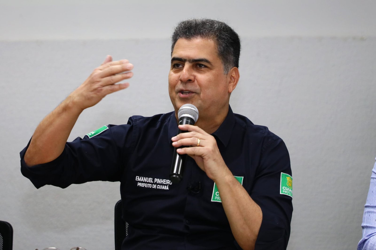 Emanuel Pinheiro acusa Mendes de fugir de debate nas eleições de 2016 e alfineta aliados