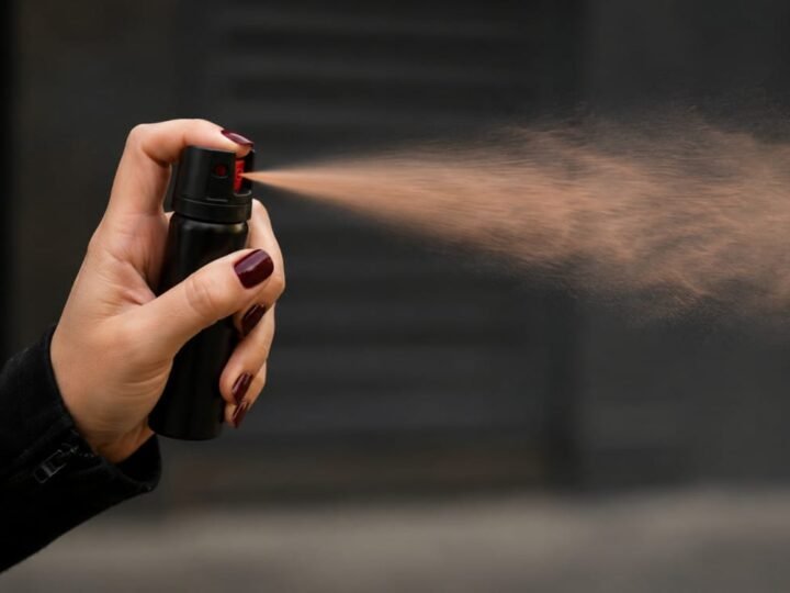 Lei do spray de pimenta avança proteção às mulheres