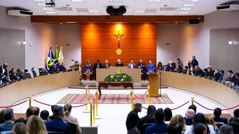 TCE destaca fortalecimento do Judiciário durante posse de desembargadores no TJMT