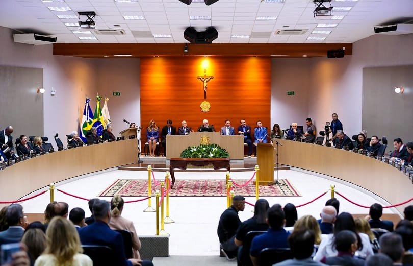 TCE destaca fortalecimento do Judiciário durante posse de desembargadores no TJMT