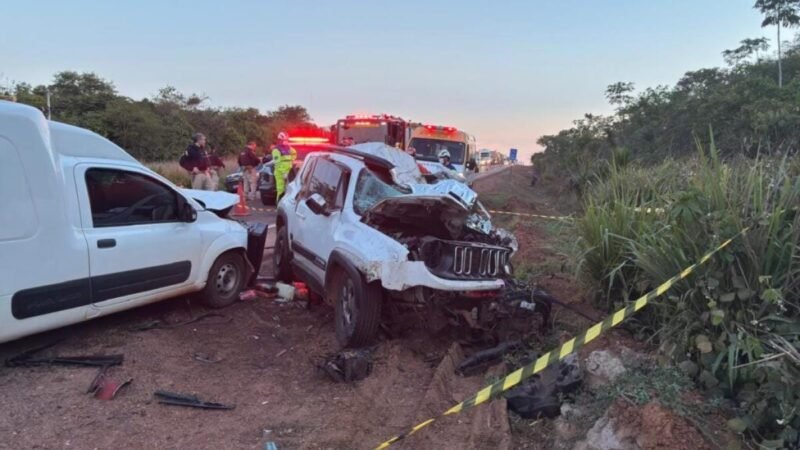 Jeep Renegade com drogas se envolve em acidente com veículos e mata traficantes
