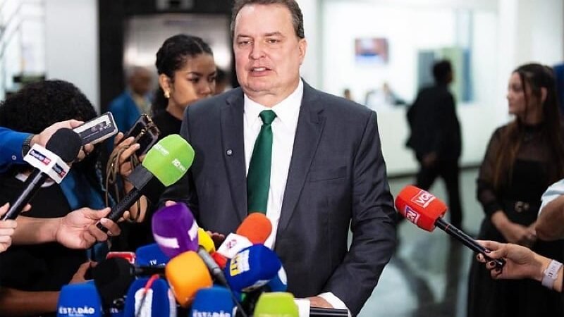 Empréstimo de R$ 1,5 bilhão para 60 mil casas deve ficar para o próximo governador, afirma Max Russi