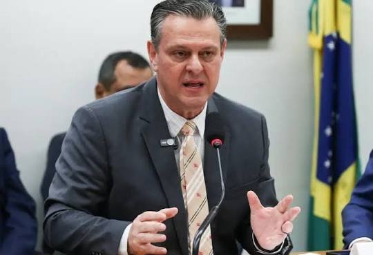 Fávaro nega contratação de pesquisadora e diz sofrer tentativa de desgaste político