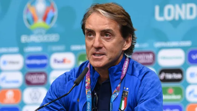 Mancini é apresentado pela Itália e diz: ‘Queremos ser o time a ser batido’