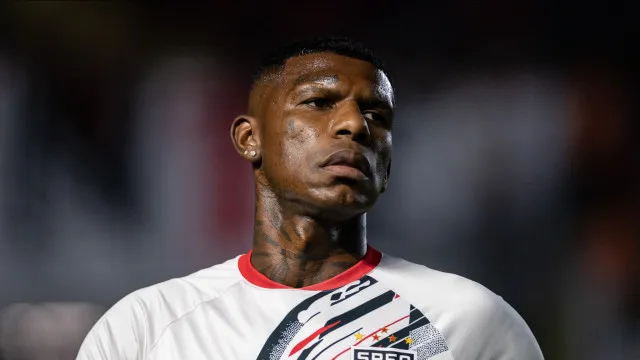 São Paulo não quer só Arboleda e mira novo zagueiro mesmo após recusas